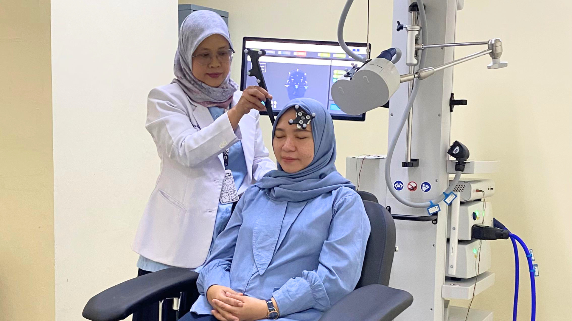 RS Adam Malik Hadirkan Teknologi TMS: Harapan Baru untuk Pemulihan Pasien Neurologi