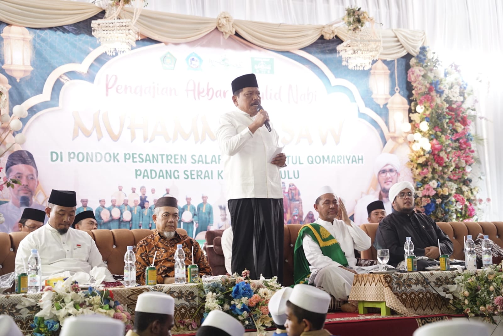 Wagub Mian Hadiri Pengajian Akbar Maulid Nabi di Pesantren Hidayatul Qomariah